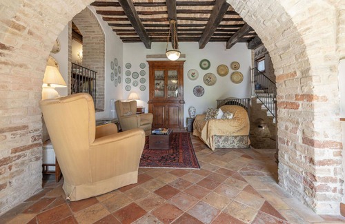 Offida Villa | Beautiful private villa for 10 people with WIFI, panoramic view and parking, close to Ascoli Pic...
