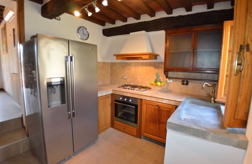 Nozanno Villa | Beautiful private villa with internet, private pool, A/C, TV, terrace, pets allowed, close to Lucca