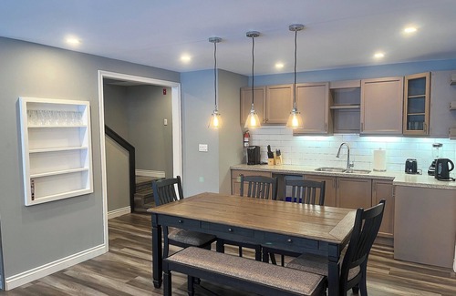 Bobcaygeon Cottage | Beautiful Private Waterfront Cottage