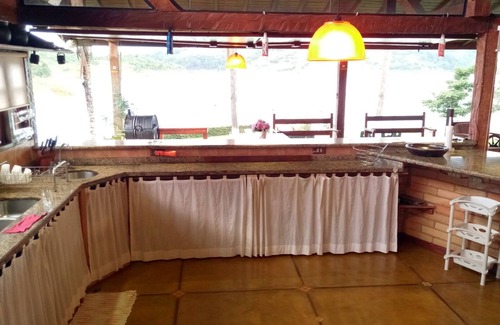 Igarata House | Beautiful Property at the lake, Swiming Pool, Fishing , Barbecue, Jacuzzi