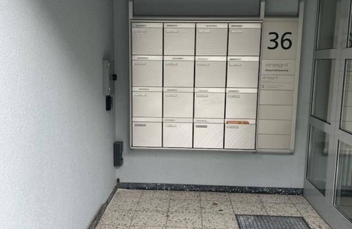 Hirslanden Apartment | Beautiful, quite and very central 2BR flat (Sky6)