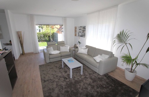 Ascona House | Beautiful, renovated detached house with terrace and sunbathing lawn