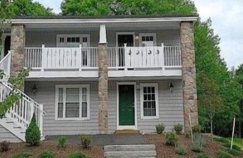 Kennebunkport Condo | Beautiful Resort at Goose Rocks! 1 mile to beach.