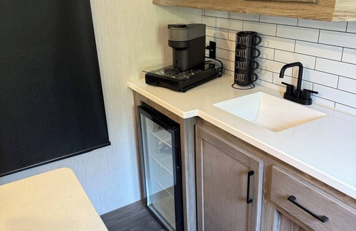 Columbus House | Beautiful RV minutes from TIEC