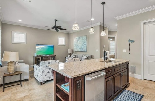Villa Lago Villa | Beautiful Sandestin® Home! 6-Seater Golf Cart! 5 Bikes! Resort Pool Access - Bea