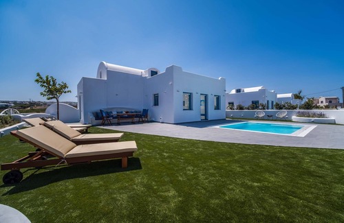 Karterados Villa | Beautiful Santorini Villa | 2 Bedrooms | Private Pool & Magical Sea Views |.