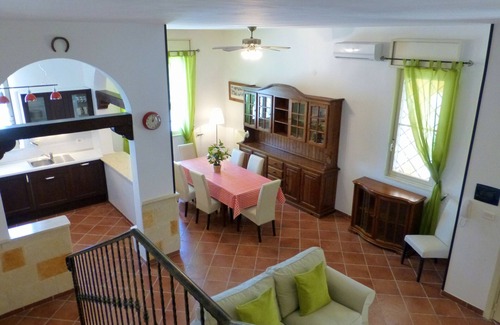Lendinuso Villa | Beautiful Seaside Villa with pool & garden. 25 Mins From Airport. Free Wifi