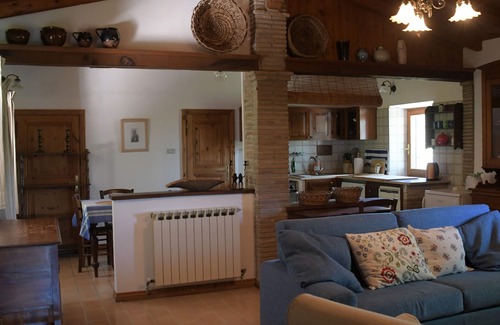 Urbania Cottage | Beautiful self-catering flat for rent in the country