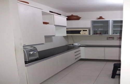 Emaus House | BEAUTIFUL SOBRADO WITH POOL FOR UP TO 10 GUESTS.