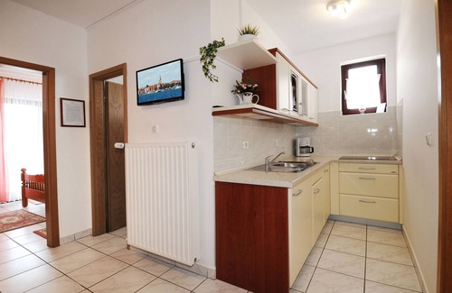 Spadici Apartment | Beautiful spacious apartment (No. 2) with 2 bedrooms 300m from the beach