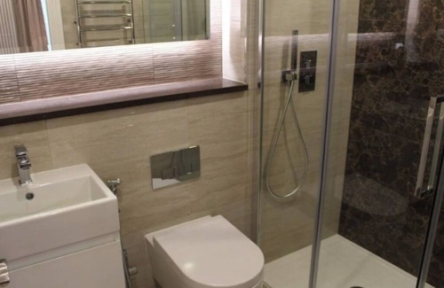 South Acton Apartment | Beautiful Studio flat 5min from Acton Town station and Acton Marketn