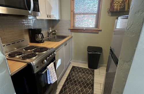 Loa House | Beautiful Studio Suite