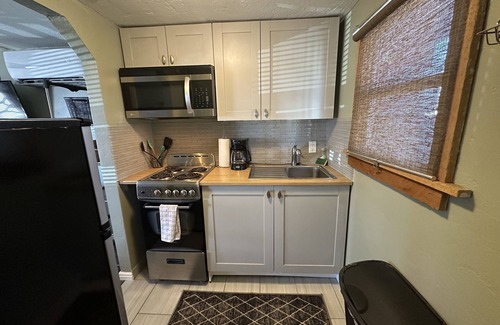 Loa House | Beautiful Studio Suite