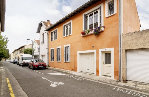 Fer a Cheval House | Beautiful town house, garden, near hyper center