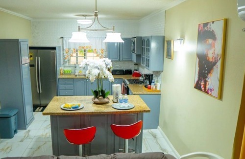 Havendale House | Beautiful Townhouse in Gated Kingstons Haven