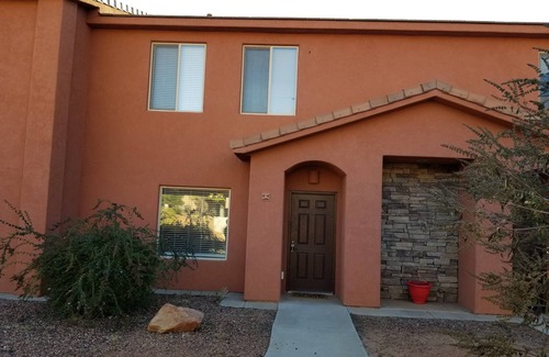 Kanab House | Beautiful townhouse near Zion, Bryce & Grand Canyon (Kanab, UT)
