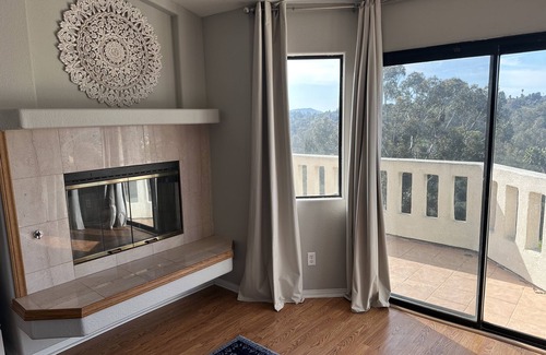 East Canyon House | Beautiful Tuscany Villa with pool & a view!