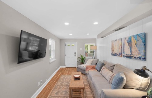 Lutherville Timonium House | * Beautiful Oasis w/No Detail Spared *