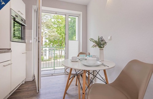 Heringsdorf Apartment | Beautiful vacation apartment in Heringsdorf with terrace - only 400 m to the beach