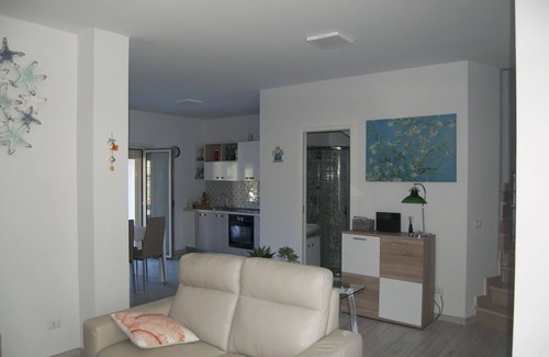 Pizzo Villa | Beautiful villa for 5 guests with A/C, WIFI, pool, veranda and pets allowed