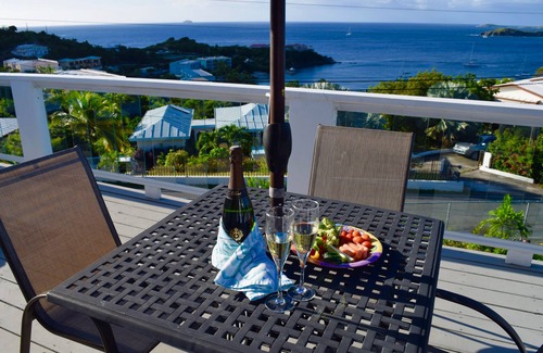 Nazareth House | Beautiful views, walk to Secret Harbour Beach
