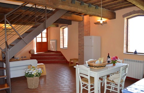 Asciano Villa | Beautiful villa for 14 guests with WIFI, private pool, TV, patio and panoramic view