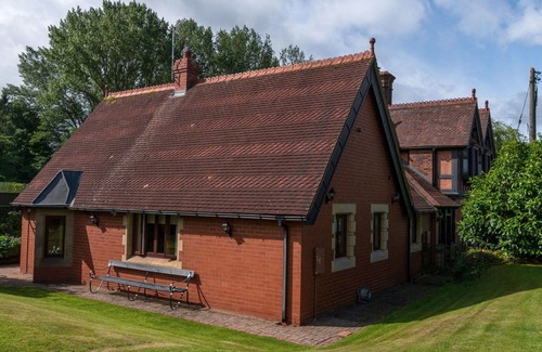 Craven Arms House | Beautiful villa for 2 guests with WIFI and TV