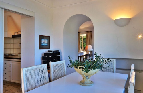 Marina Piccola Villa | Beautiful villa in Capri with breath-taking seaview of Naples