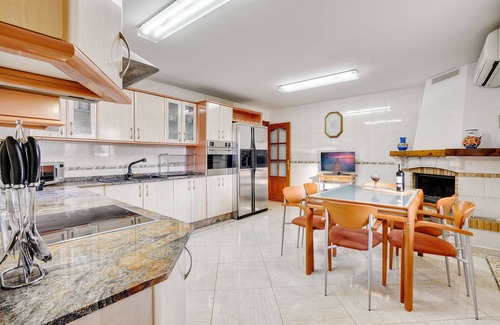 Badia Gran Villa | Beautiful villa with private pool excelent for families. Aircond and wifi available - Free Wifi | Offer | 10% | 14/10 - 31/10