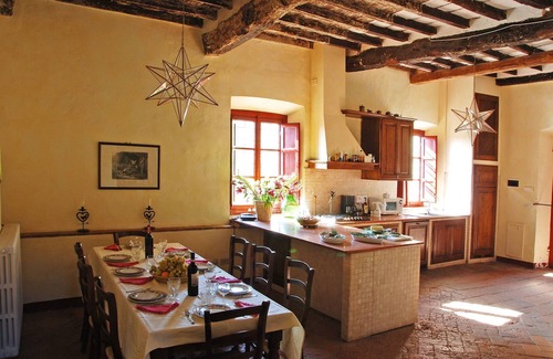 Capannori Villa | Beautiful villa with WIFI, private pool, hot tub, A/C, TV, patio and panoramic view, close to L.