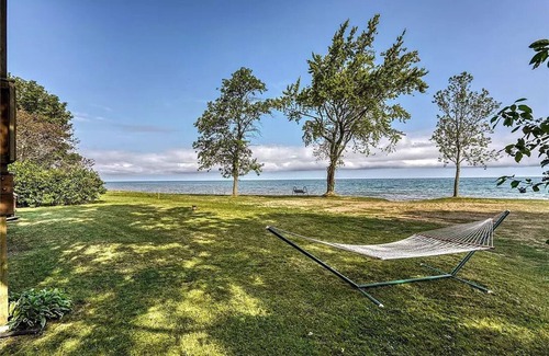 Fancher Cottage | Beautiful water front with spectacular sunsets