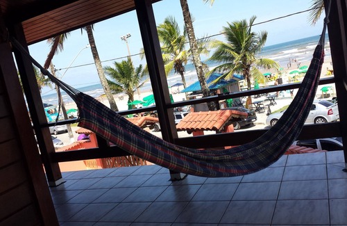 Mongagua House | Beautiful waterfront house for rent in Mongaguá - Beachfront