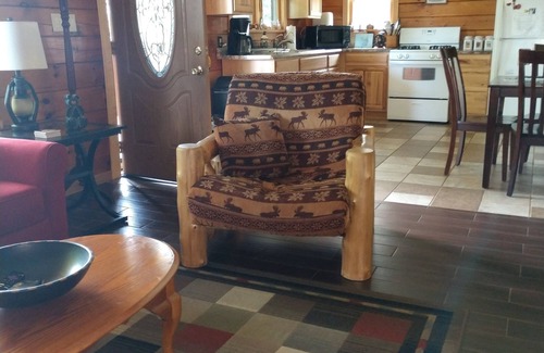 Norwood Cabin | Beautiful Waterfront Getaway