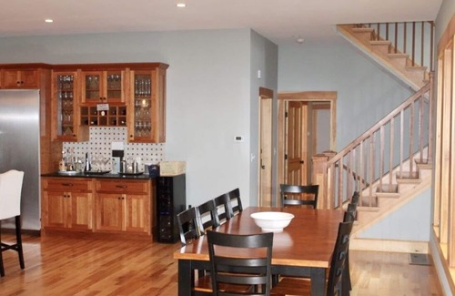 Meredith House | Beautiful Winnipesaukee Home