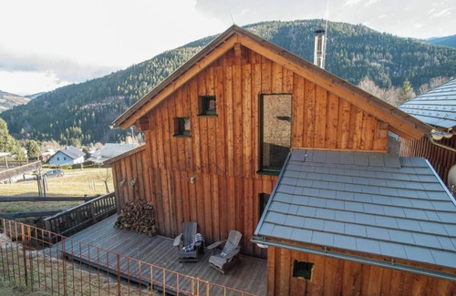 Stadl an der Mur Ski Chalet | Beautiful wooden chalet in ski area with a sauna