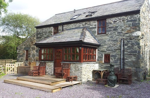 Penmachno Cottage | Beautifull Cottage With Views Mountain Stream And Pool