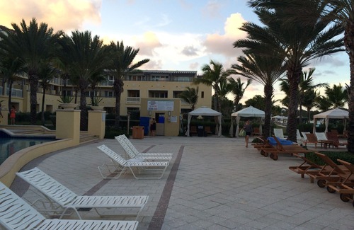 Dawn Beach Estates Apartment | Beautifull Suite 3-2 beachfront at the Westin Resort