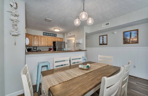 Ocean Sands Condo | Beautifully appointed Corolla condo with direct beach access!