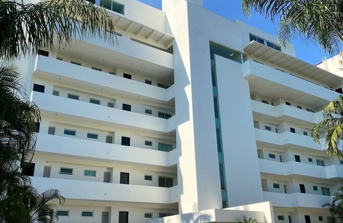 Bucerias Condo | Beautifully decorated Beachfront/Oceanfront Luxury Condo in Bucerias Punta Arena