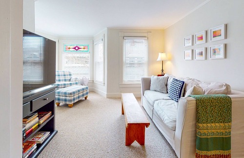 Newfane Apartment | Beautifully decorated downtown apt with lawn, patio, washer/dryer, & streaming