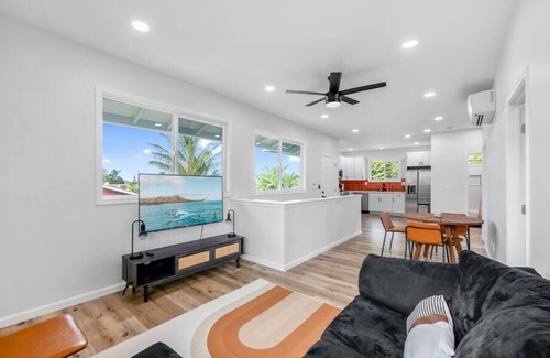 Wahiawa House | Beautifully Remodeled 3/2 space in Wahiawa Heights