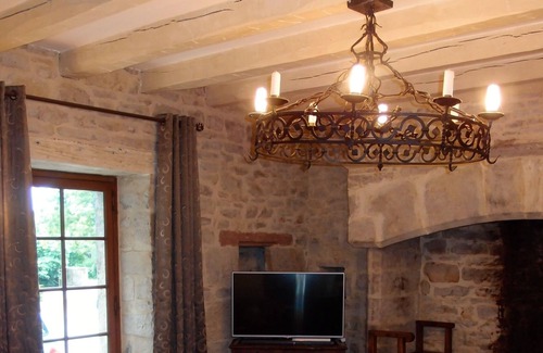 Cavagnac House | Beautifully renovated 5 bedroom stone country house with 12m pool