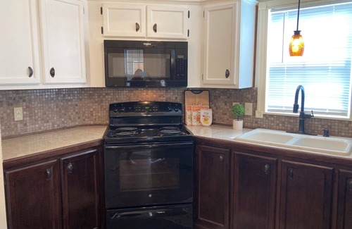 The Villages House | Beautifully renovated 2 bed- 2 bath home close to Spanish Springs Town Square