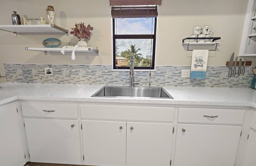Fort Pierce Apartment | Beautifully Updated Condo on Hutchinson Island, FL Oceanfront, Sleeps 4