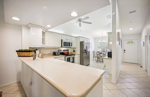 Naples Condo | BEAUTY in Paradise , 2 Beds, 2 Baths - Modern Decorated Condo