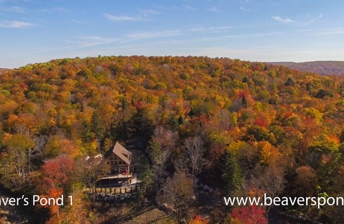 Wentworth-Nord Ski Chalet | BEAVERS POND I ,RUSTIC COTTAGE WITH WATERFRONT VIEW