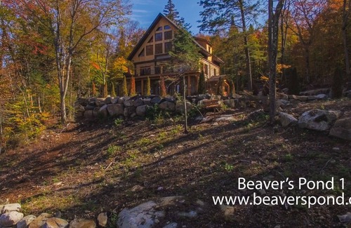 Wentworth-Nord Ski Chalet | BEAVERS POND I ,RUSTIC COTTAGE WITH WATERFRONT VIEW