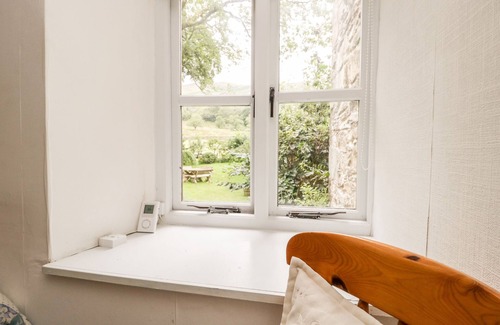 Broughton in Furness Cottage | BECKFOLD COTTAGE, pet friendly in Broughton-In-Furness