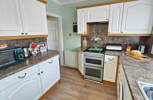 Heworth House | Beckside - Dog friendly house with secure garden and free parking