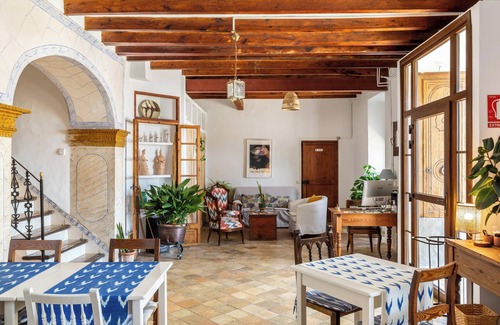 Banyalbufar Bed & Breakfast | Bed and Breakfast 'Can Busquets Suite' with Sea View, Wi-Fi and Air Conditioning